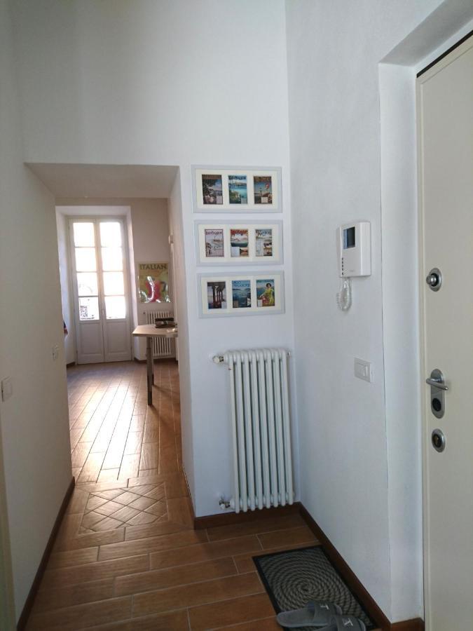 Villa Maghetti - Modernized Flat In Historic Palazzo In The Center Of Luino Exterior foto