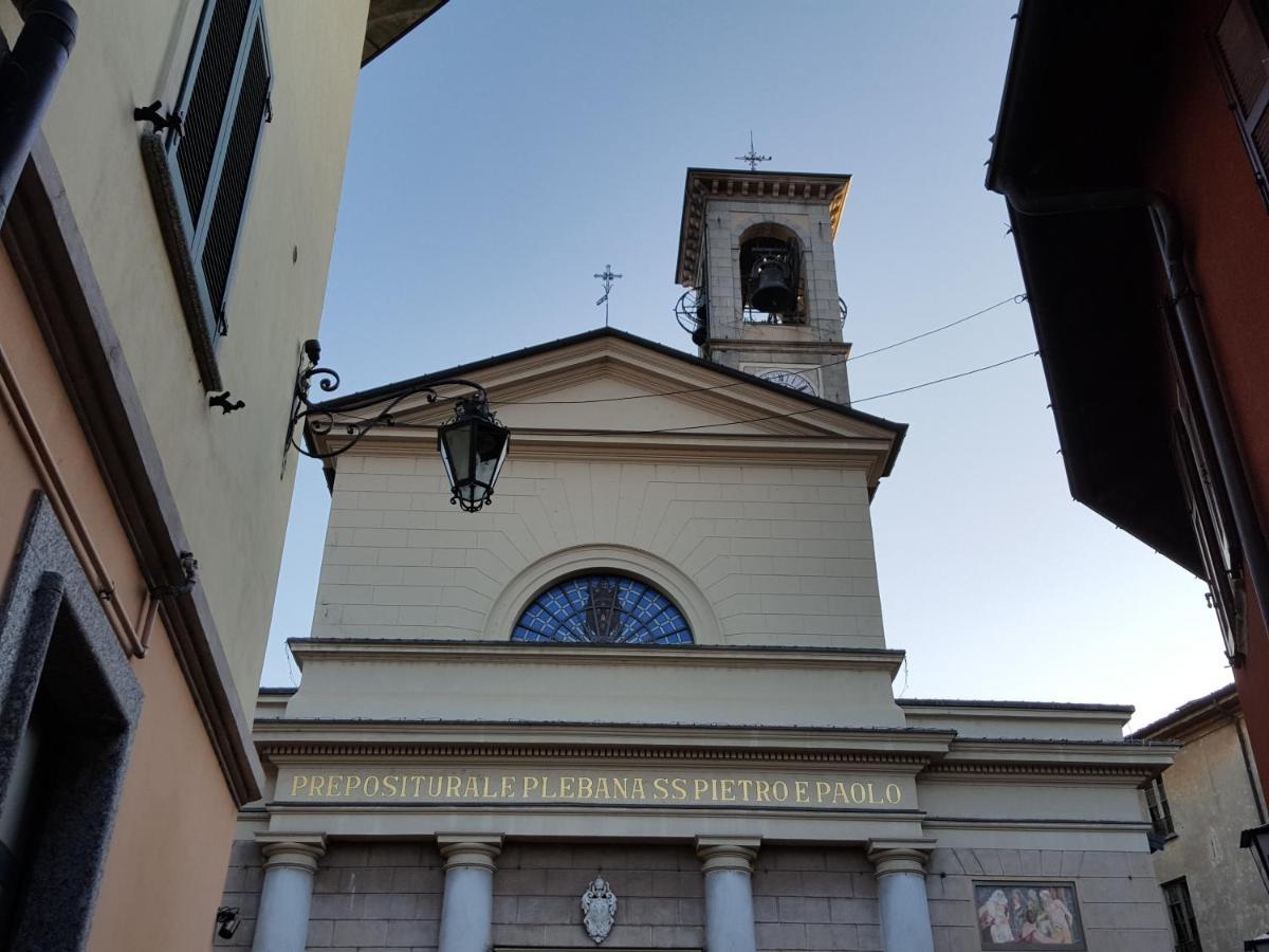 Villa Maghetti - Modernized Flat In Historic Palazzo In The Center Of Luino Exterior foto